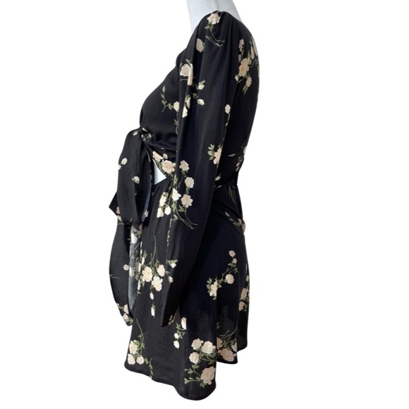 Reformation Floral Wrap Zircon Mini Dress Size 0 Contessa Tie Front Cocktail NWT - Picture 6 of 13